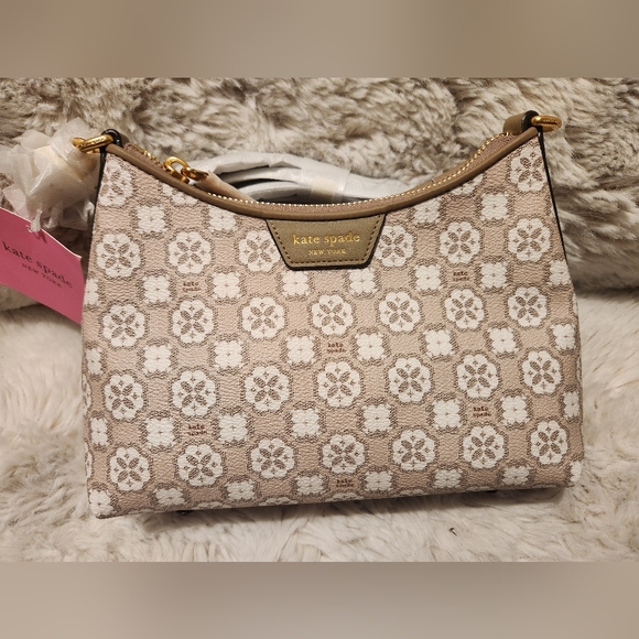 Kate Spade Flower Monogram - Picture 2 of 5